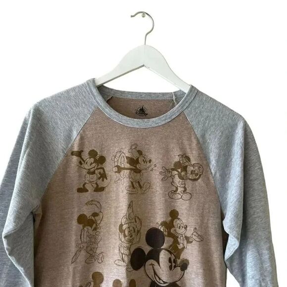 Disney Mickey Mouse Graphic Long Sleeves Tee Gray Tan Crewneck Soft SZ L # 1759 - Picture 3 of 13